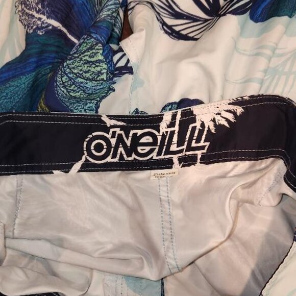 O'Neill Men Boardshorts size 34 - Picture 3 of 4